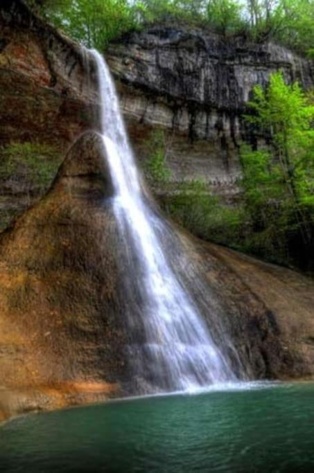 Le Gite Des Cascades Bassy المظهر الخارجي الصورة
